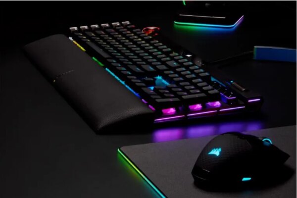 Corsair K100 RGB Optical-Mechanical Wired CORSAIR OPX Switch Keyboard with RGB Backlighting â€“ Black. - Image 39