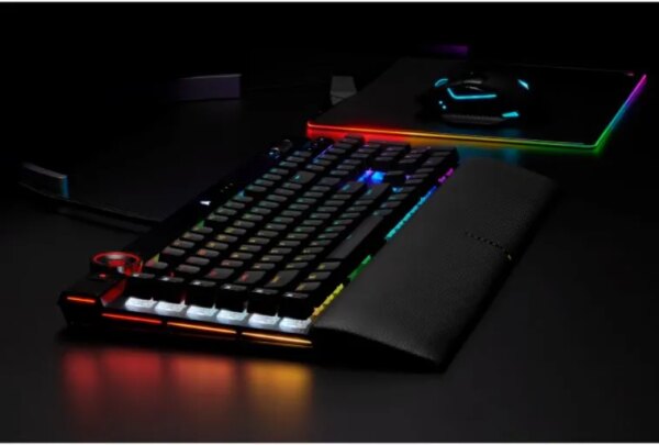 Corsair K100 RGB Mechanical Wired CHERRY MX SPEED Switch Keyboard with RGB Backlighting â€“ Black. - Image 14